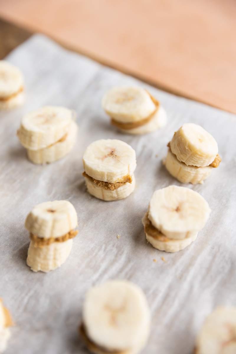 Banana sandwiches filled with cashew butter.